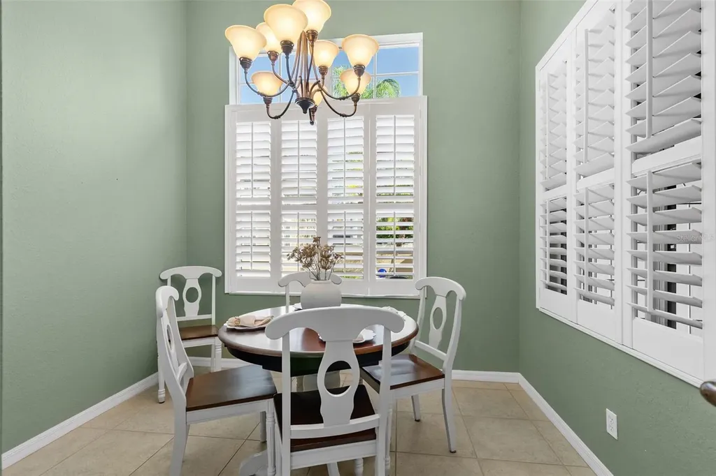 2404 Kensington Greens Drive Sun City Center FL 33573