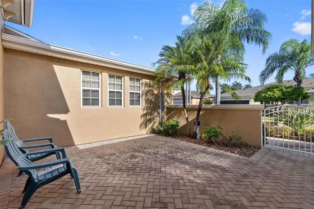 2404 Kensington Greens Drive Sun City Center FL 33573