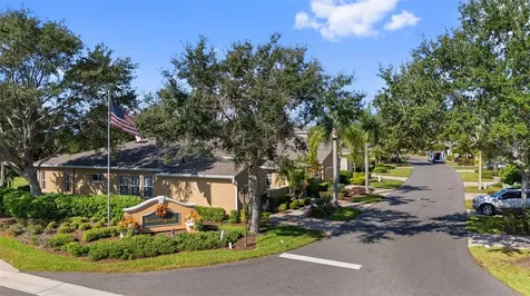 2404 Kensington Greens Drive Sun City Center FL 33573