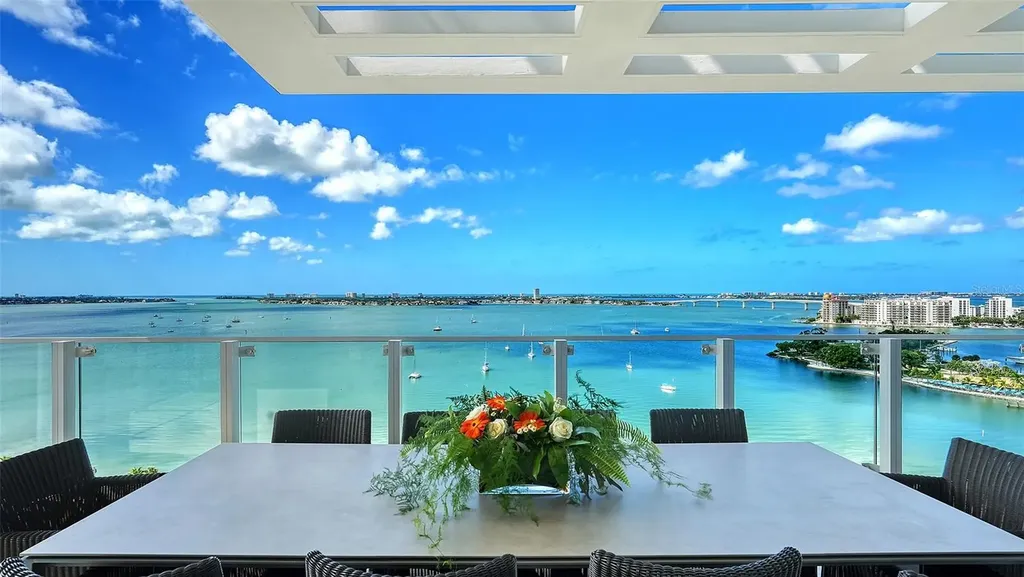 605 S Gulfstream Avenue Sarasota FL 34236