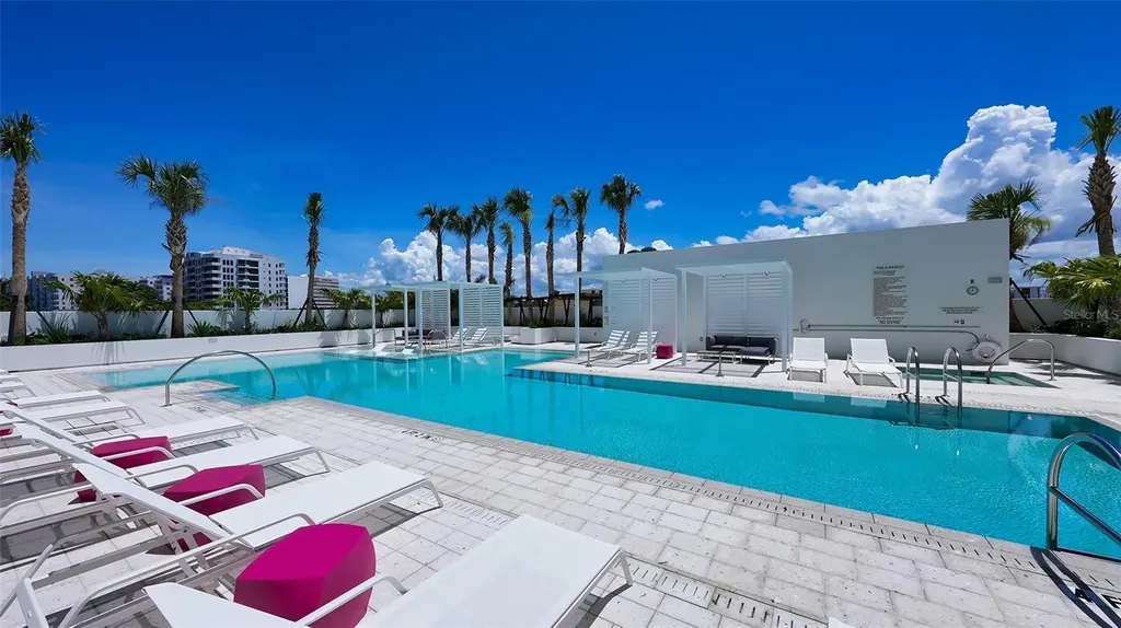 605 S Gulfstream Avenue Sarasota FL 34236