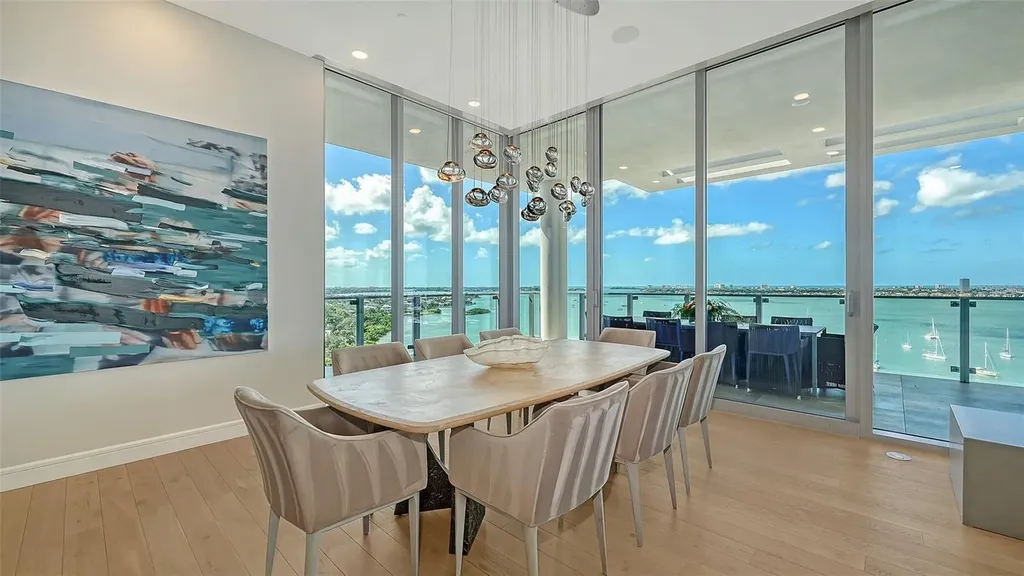 605 S Gulfstream Avenue Sarasota FL 34236