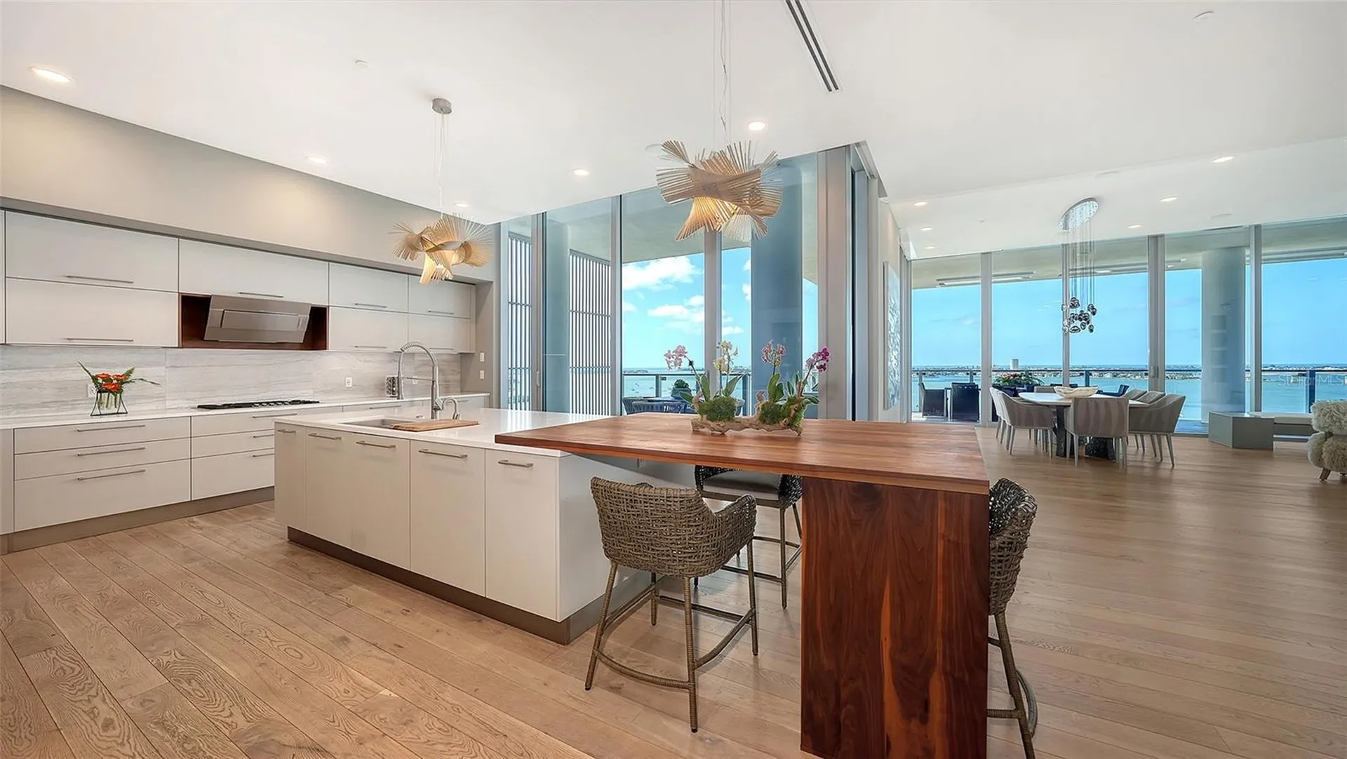 605 S Gulfstream Avenue Sarasota FL 34236