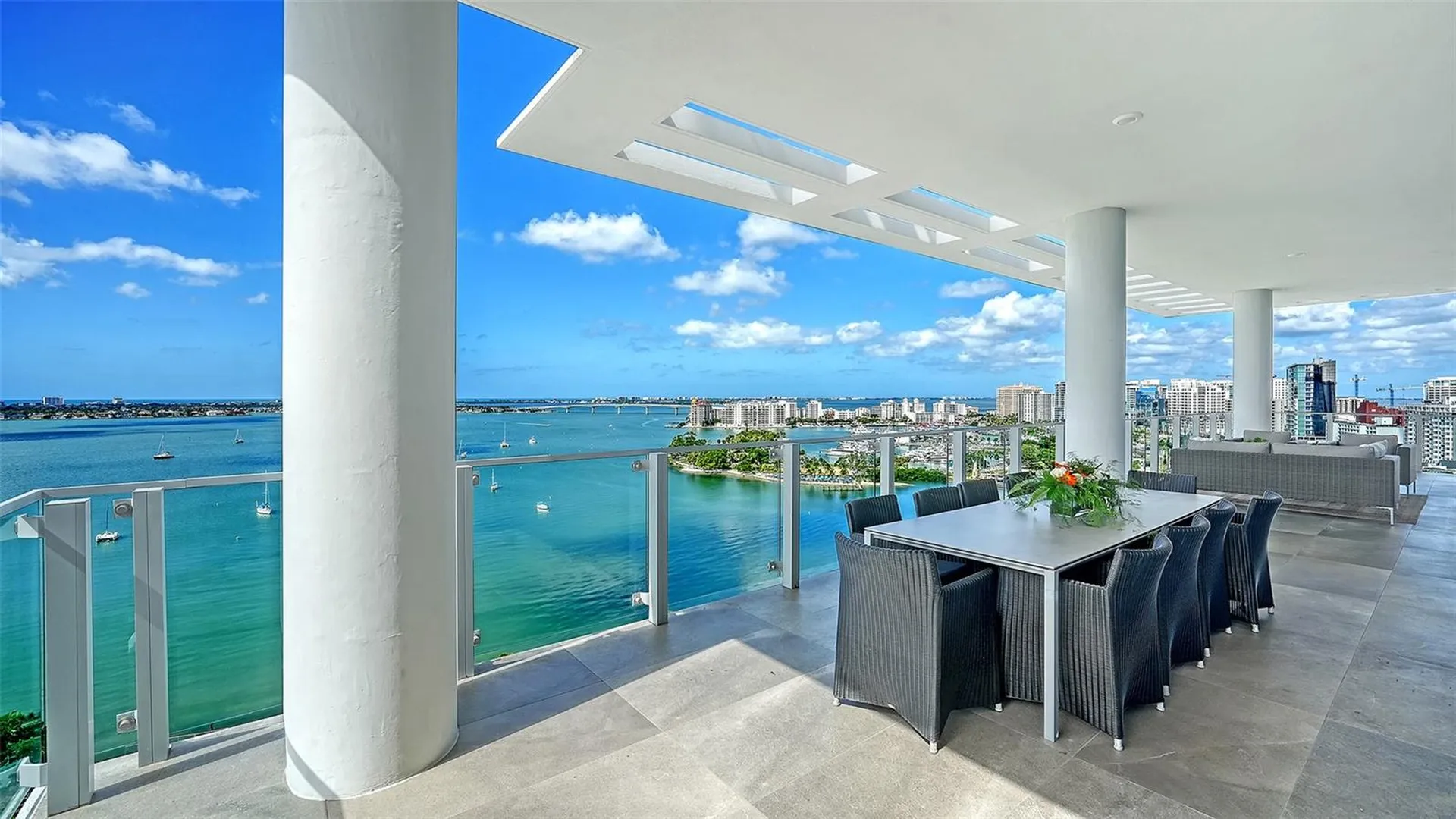 605 S Gulfstream Avenue Sarasota FL 34236