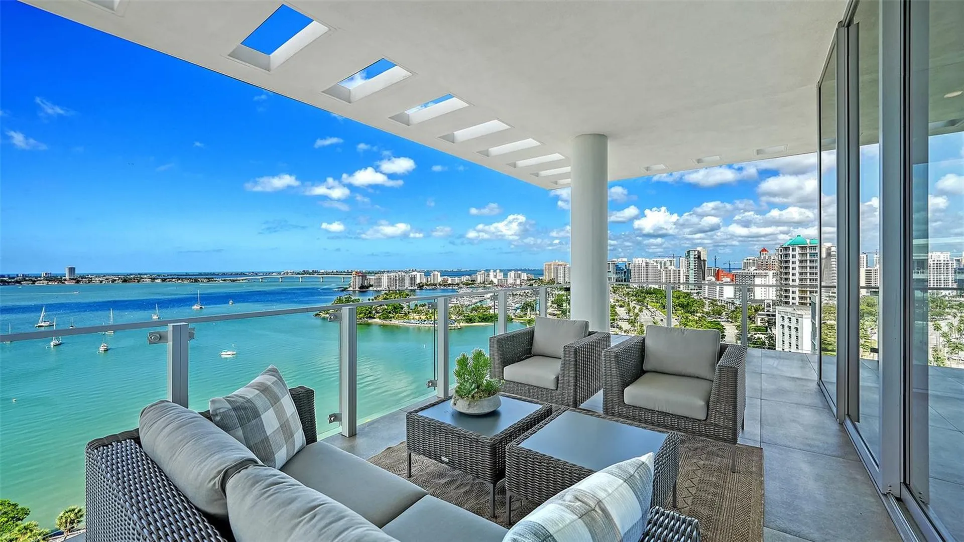 605 S Gulfstream Avenue Sarasota FL 34236