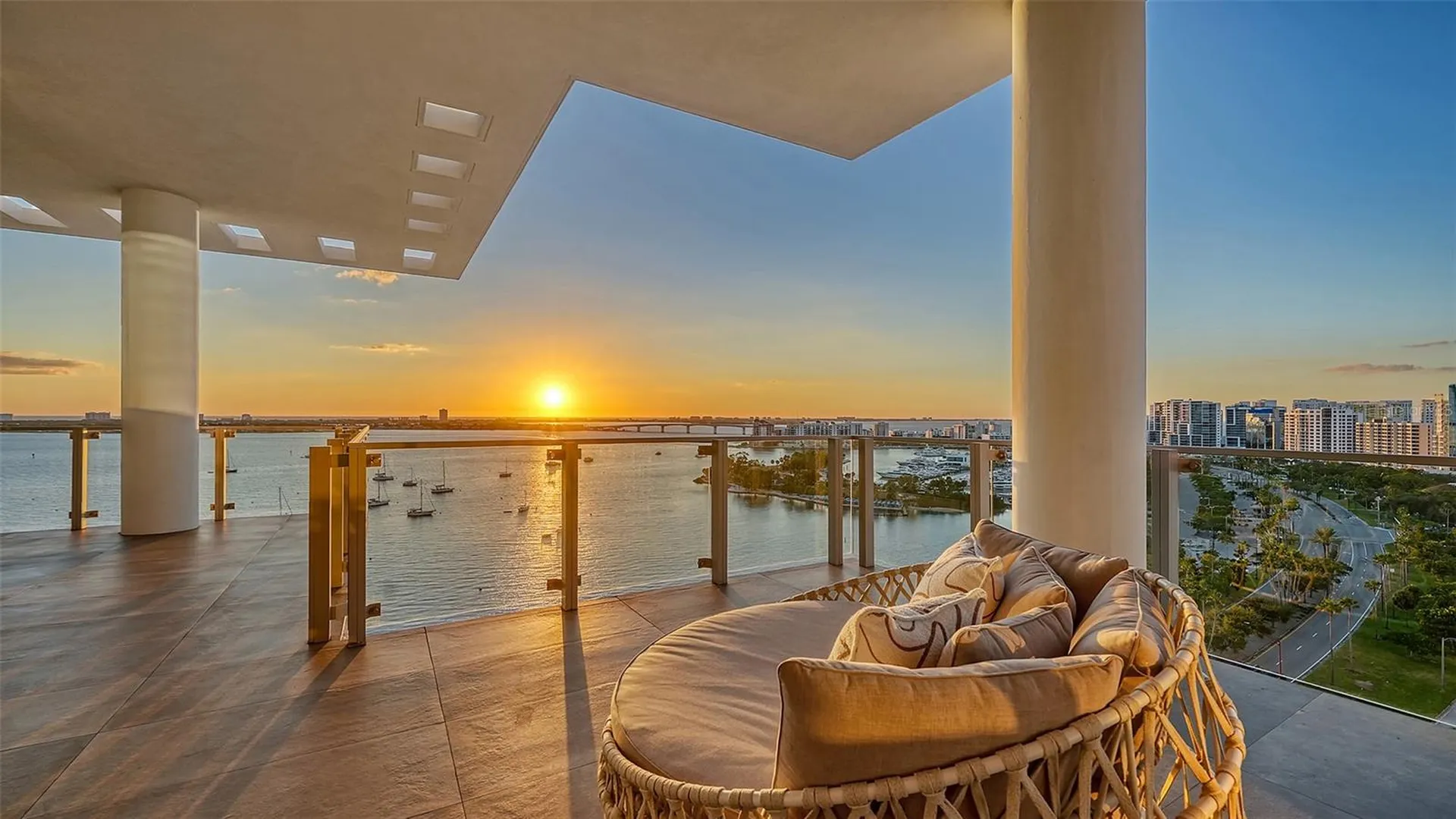 605 S Gulfstream Avenue Sarasota FL 34236
