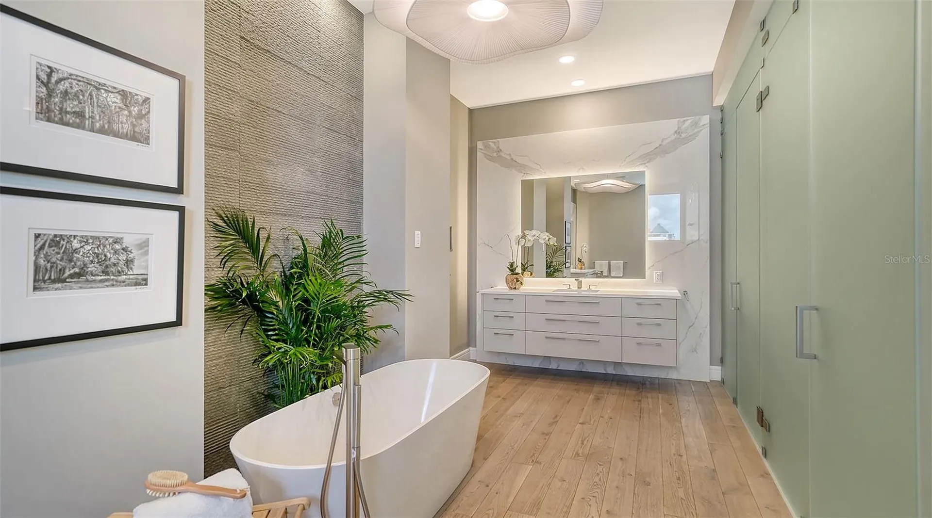 605 S Gulfstream Avenue Sarasota FL 34236