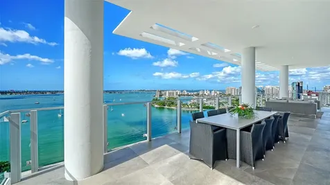 605 S Gulfstream Avenue Sarasota FL 34236
