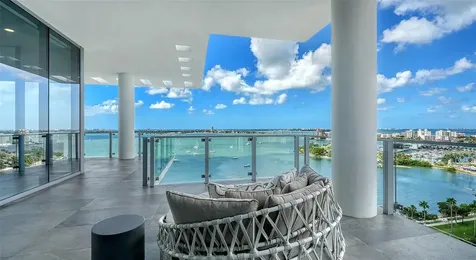 605 S Gulfstream Avenue Sarasota FL 34236