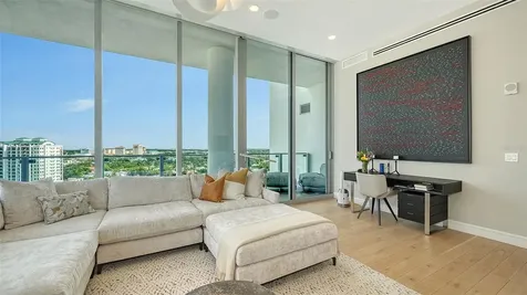 605 S Gulfstream Avenue Sarasota FL 34236
