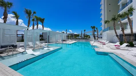 605 S Gulfstream Avenue Sarasota FL 34236