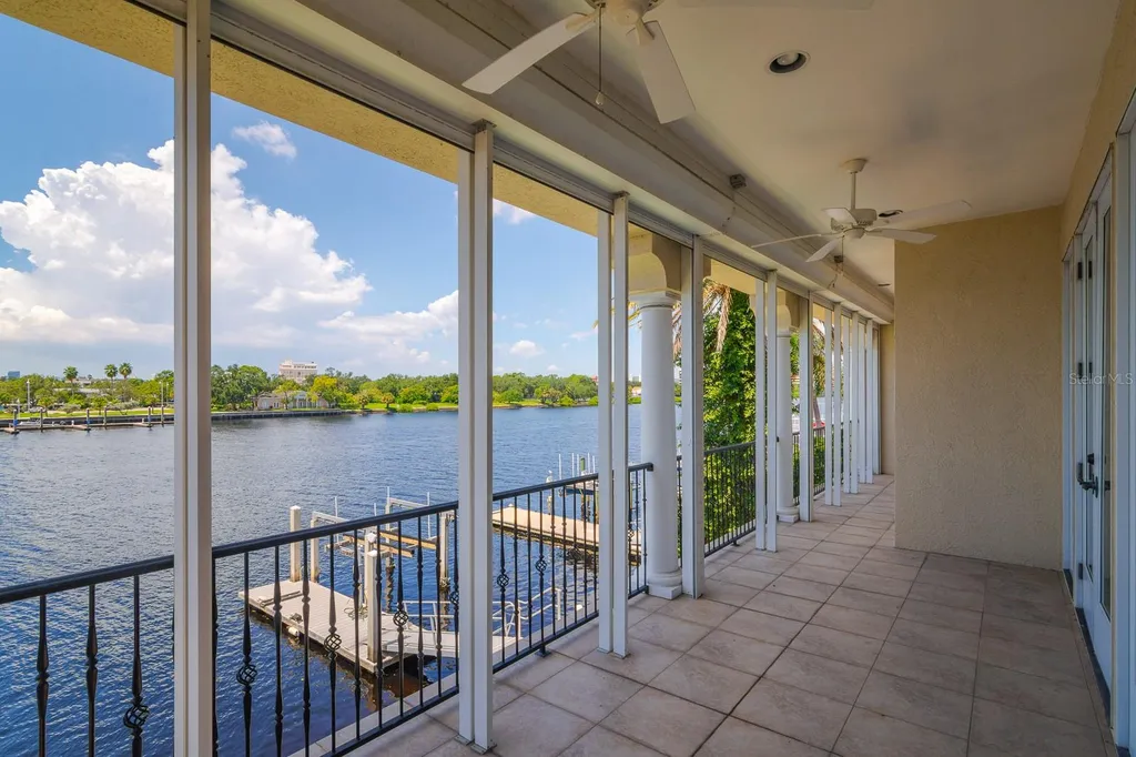 1029 Royal Pass Road Tampa FL 33602