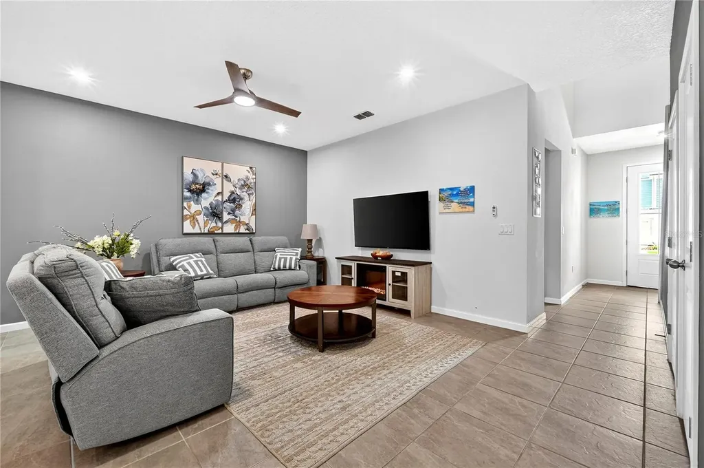 2309 Distant Sun Trail Kissimmee FL 34747