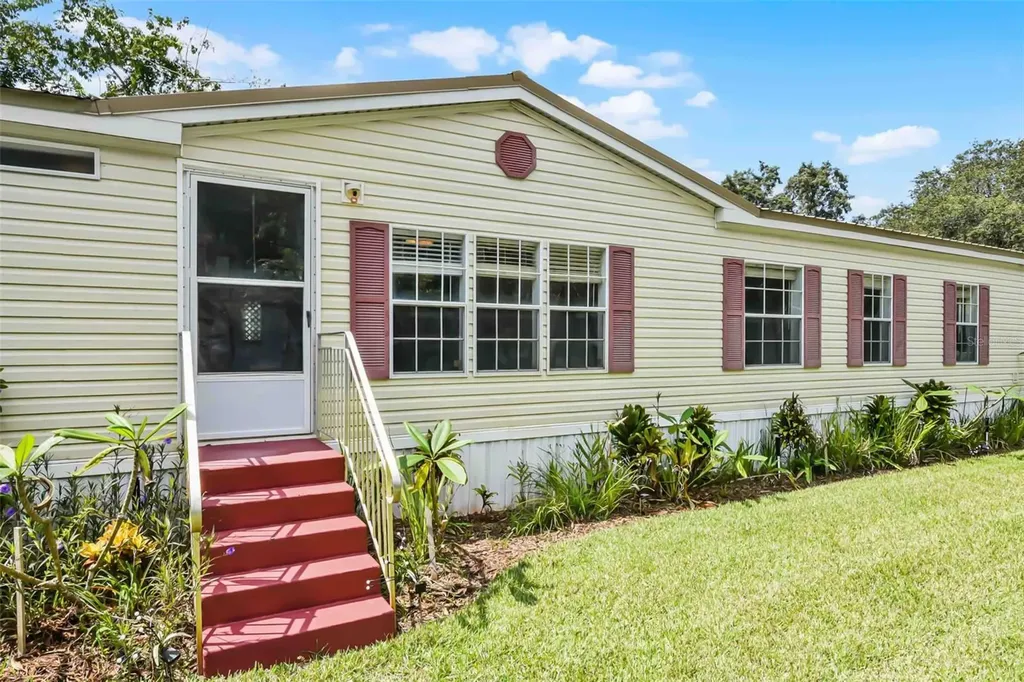 14228 Mistletoe Way Astatula FL 34705