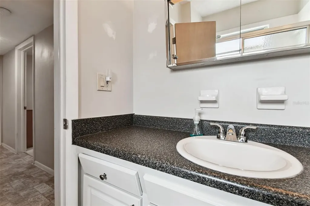 250 Rosery Road NW Largo FL 33770