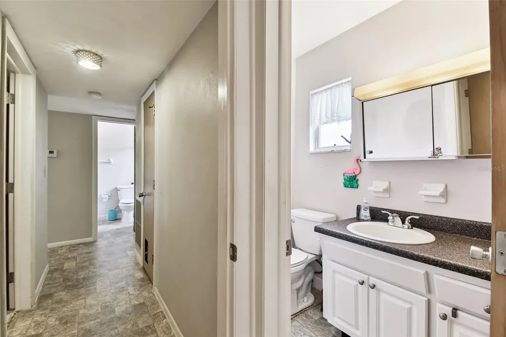250 Rosery Road NW Largo FL 33770