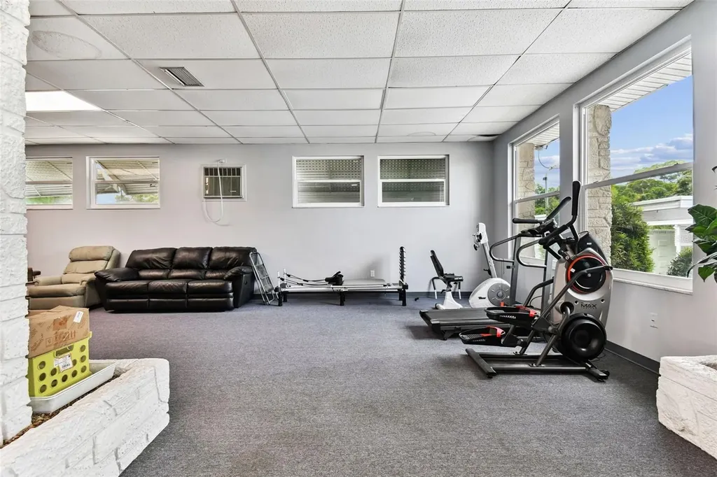250 Rosery Road NW Largo FL 33770