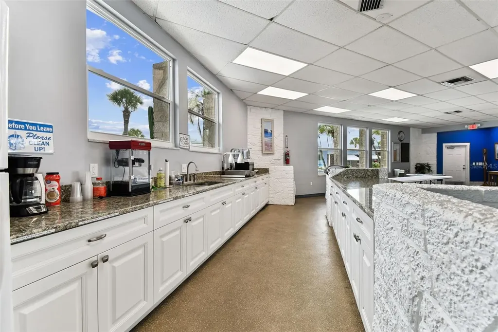 250 Rosery Road NW Largo FL 33770