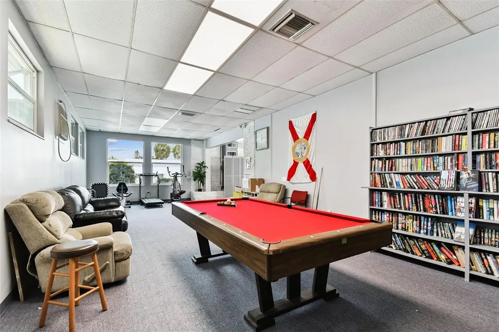250 Rosery Road NW Largo FL 33770