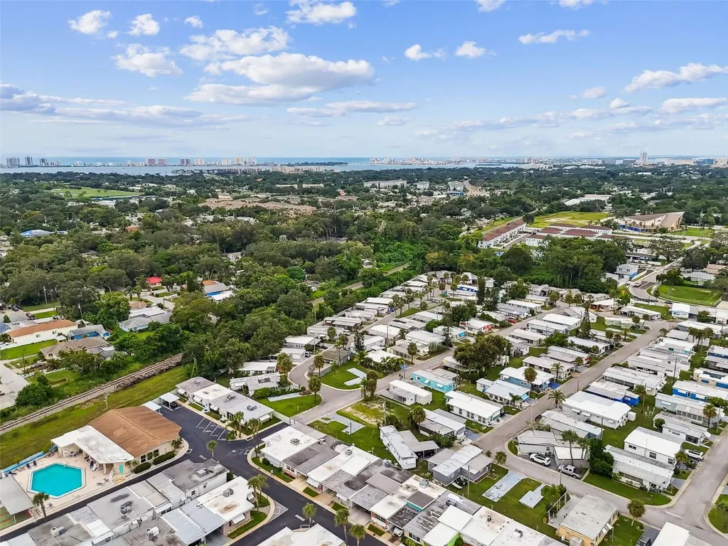 250 Rosery Road NW Largo FL 33770