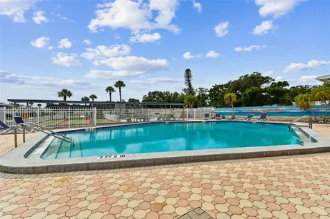 250 Rosery Road NW Largo FL 33770
