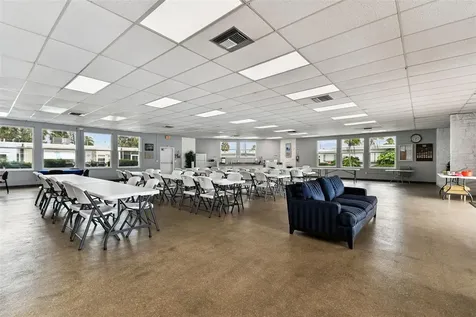 250 Rosery Road NW Largo FL 33770