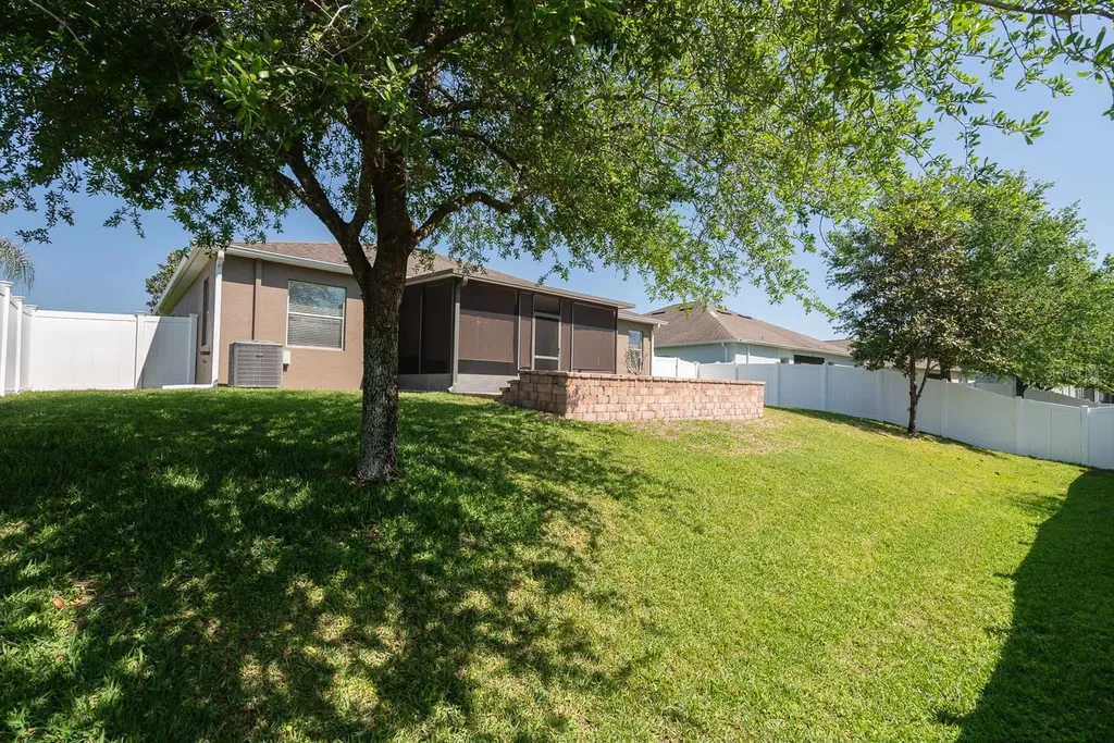 5828 Puzo Place Mount Dora FL 32757