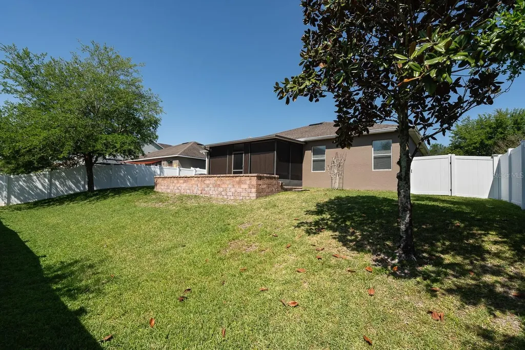 5828 Puzo Place Mount Dora FL 32757