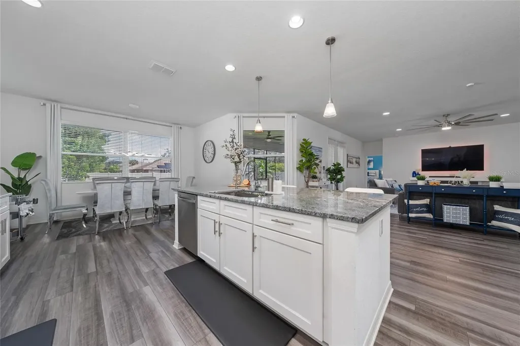 252 Samantha Ave, Auburndale FL 33823