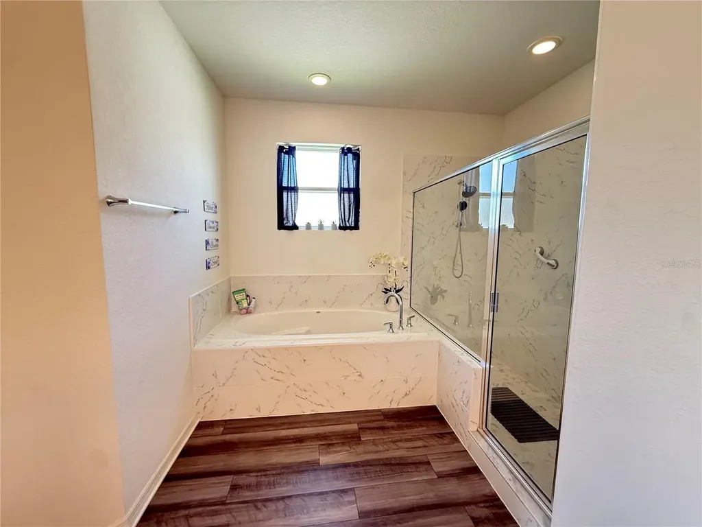 252 Samantha Ave, Auburndale FL 33823
