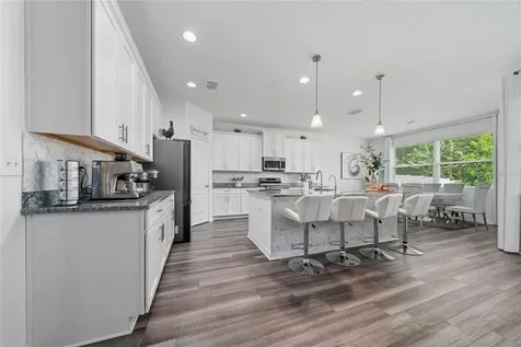 252 Samantha Ave, Auburndale FL 33823