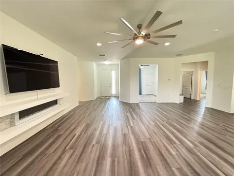 252 Samantha Ave, Auburndale FL 33823