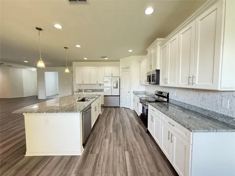 252 Samantha Ave, Auburndale FL 33823
