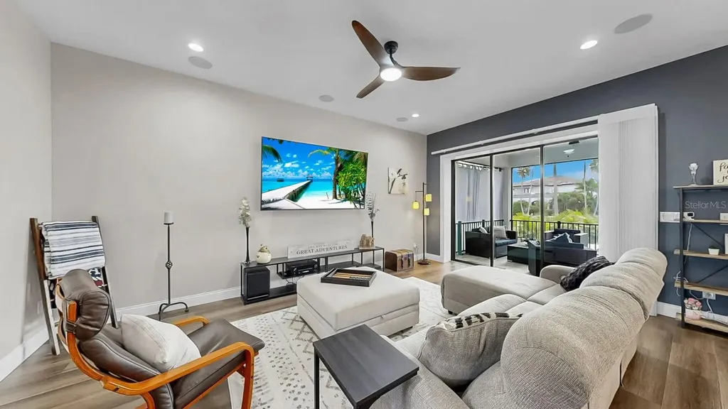 1406 Alhambra Drive Apollo Beach FL 33572