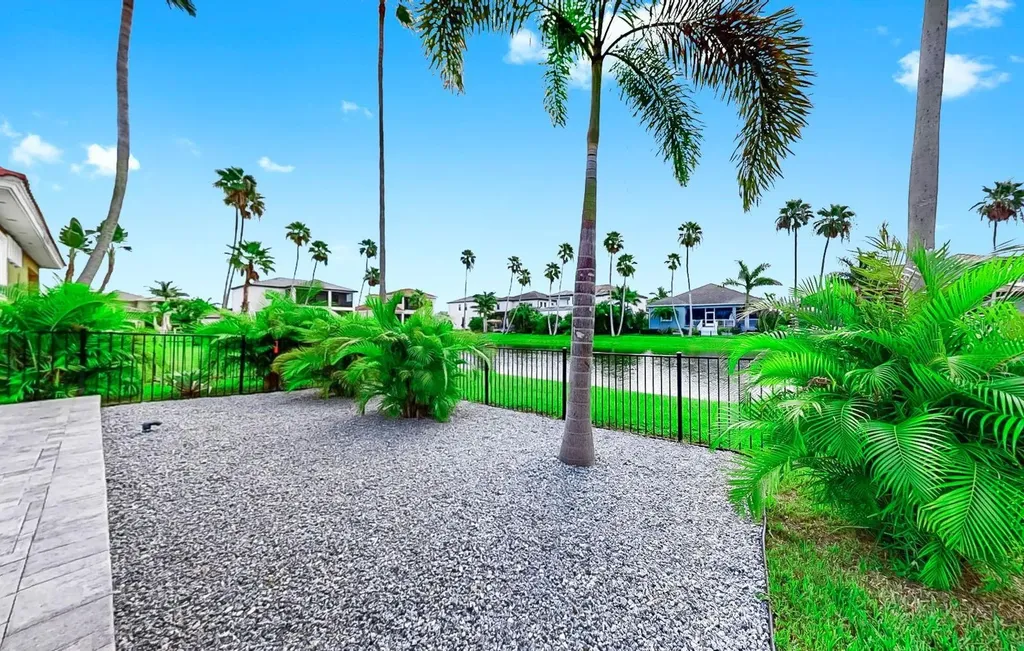 1406 Alhambra Drive Apollo Beach FL 33572