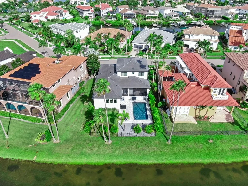 1406 Alhambra Drive Apollo Beach FL 33572