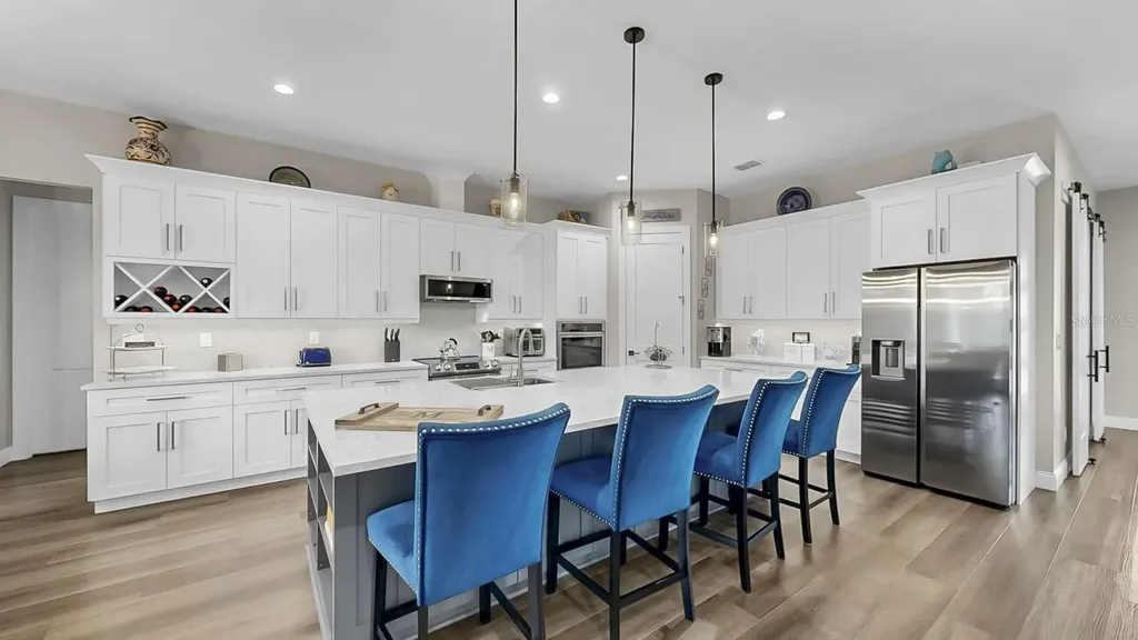1406 Alhambra Drive Apollo Beach FL 33572
