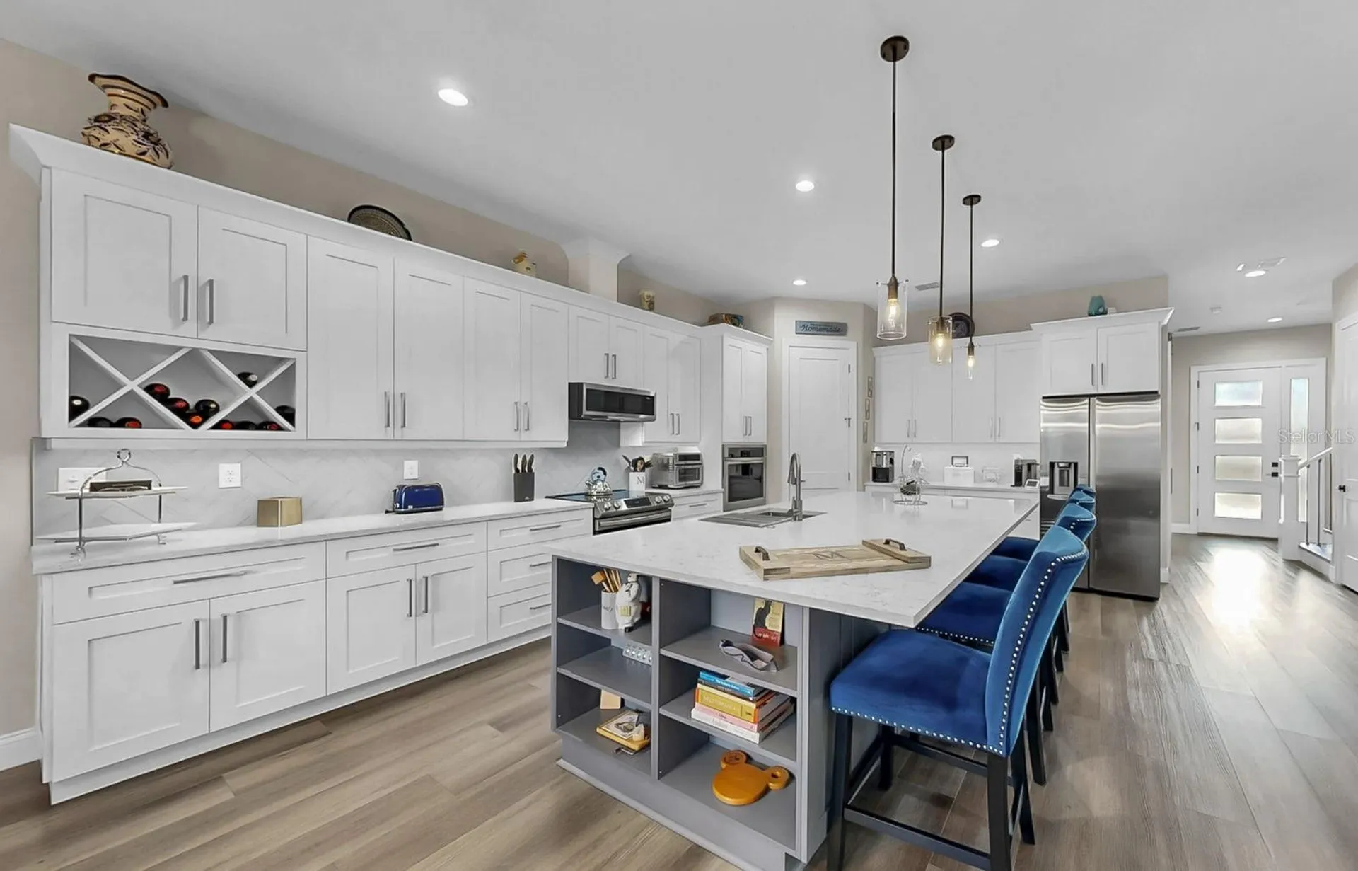 1406 Alhambra Drive Apollo Beach FL 33572