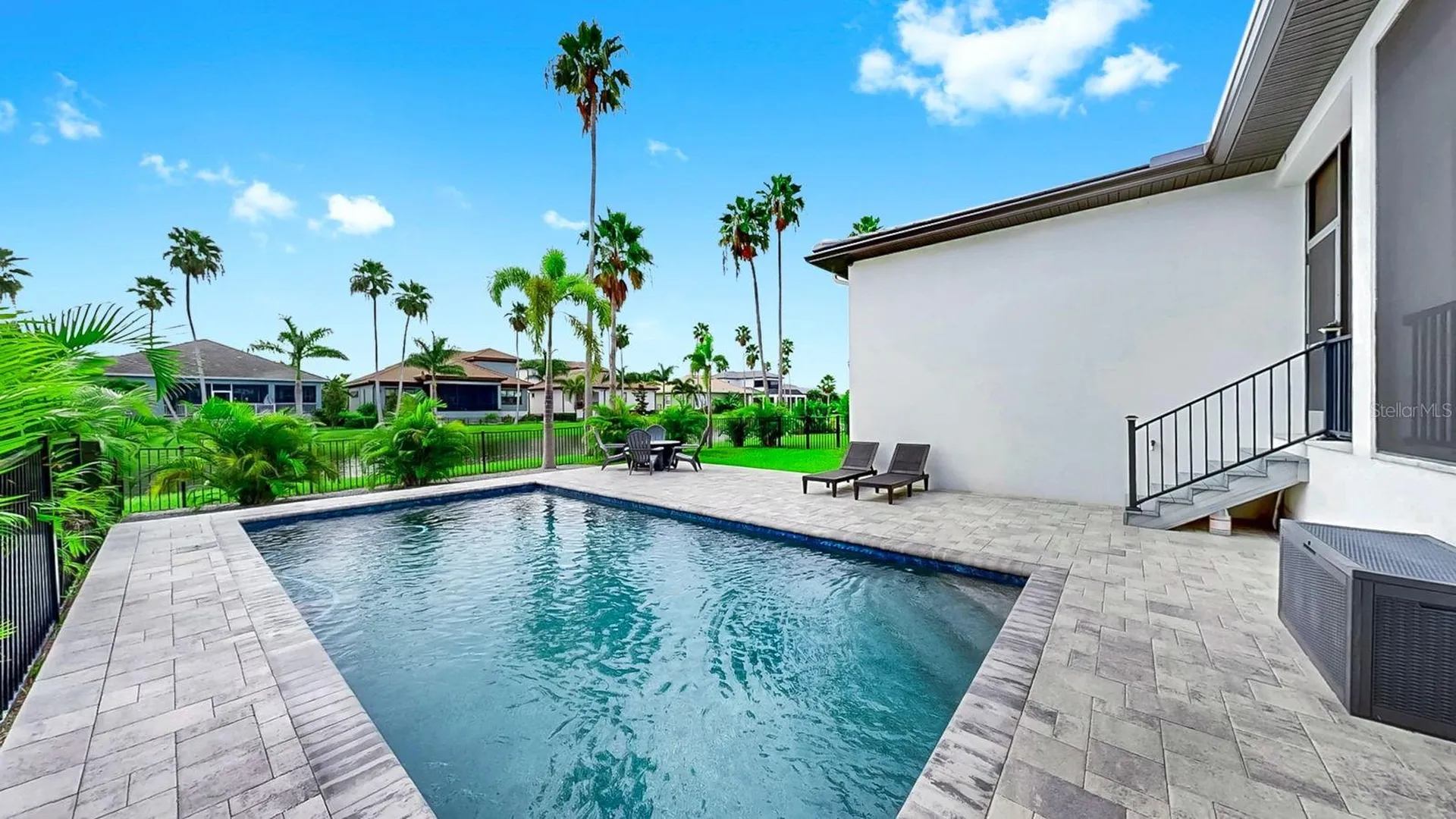 1406 Alhambra Drive Apollo Beach FL 33572