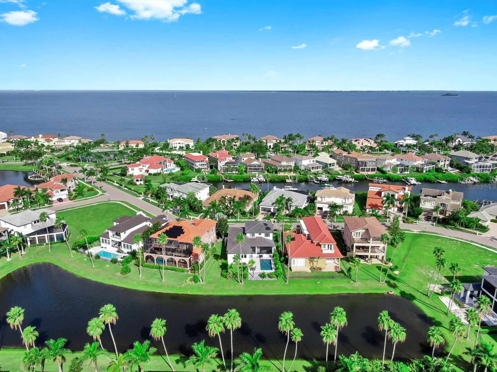 1406 Alhambra Drive Apollo Beach FL 33572