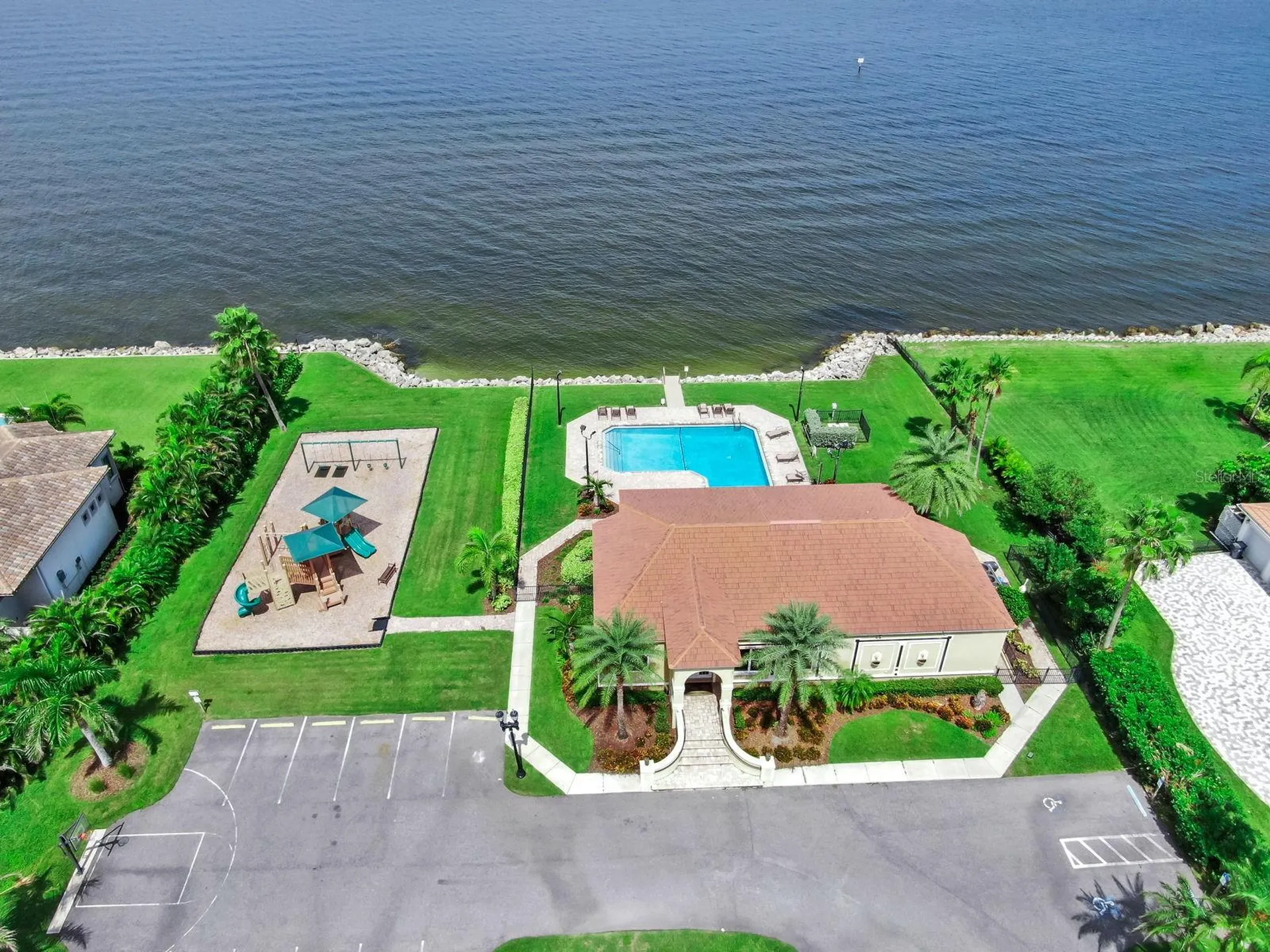 1406 Alhambra Drive Apollo Beach FL 33572