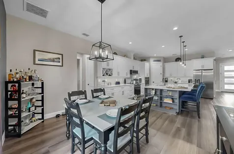 1406 Alhambra Drive Apollo Beach FL 33572