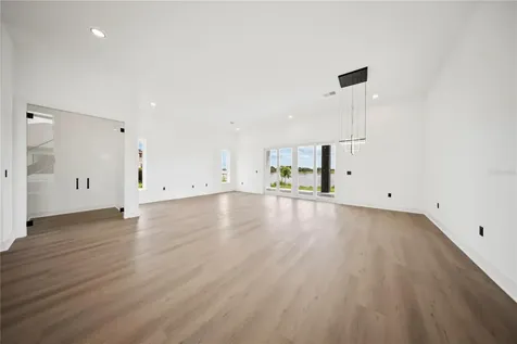 156 Caladium Avenue Lake Alfred FL 33850