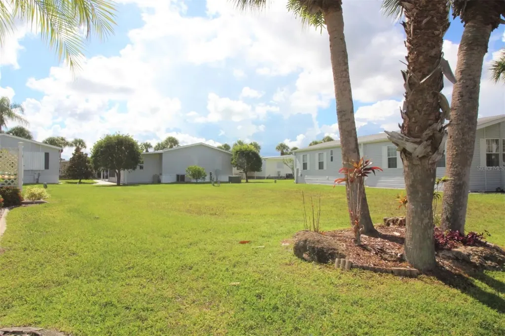 2100 Kings Highway Port Charlotte FL 33980