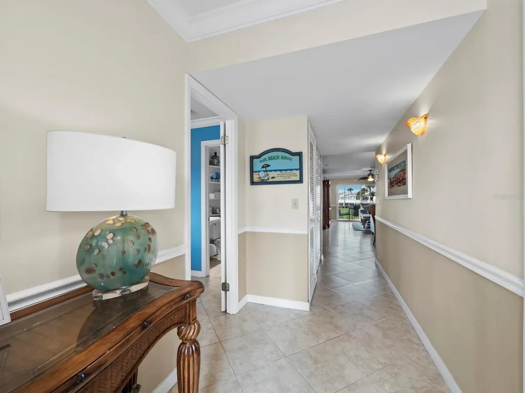 7105 Gulf Of Mexico Drive Longboat Key FL 34228