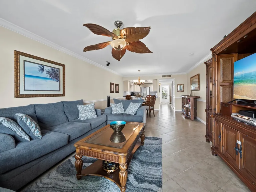 7105 Gulf Of Mexico Drive Longboat Key FL 34228