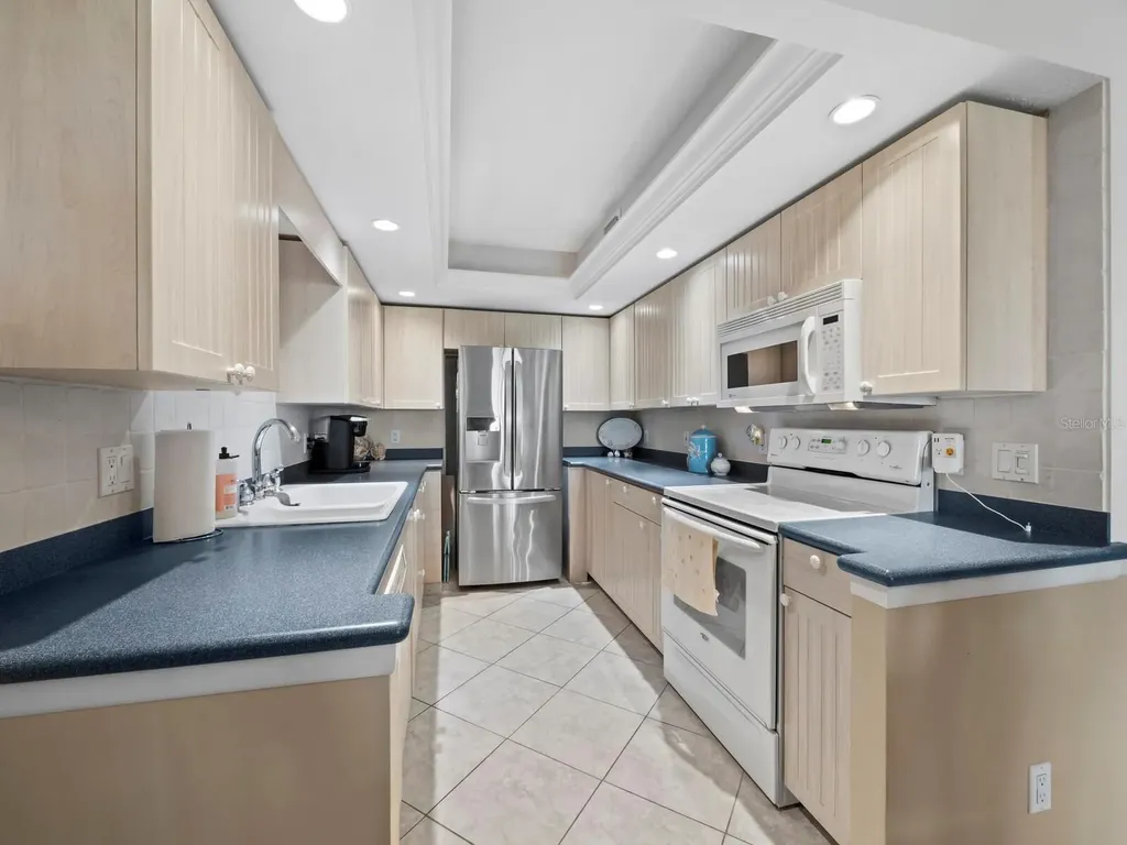 7105 Gulf Of Mexico Drive Longboat Key FL 34228