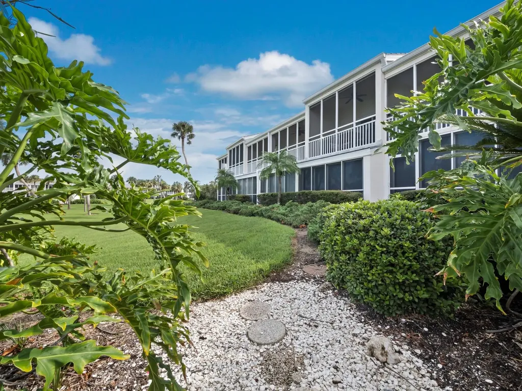 7105 Gulf Of Mexico Drive Longboat Key FL 34228