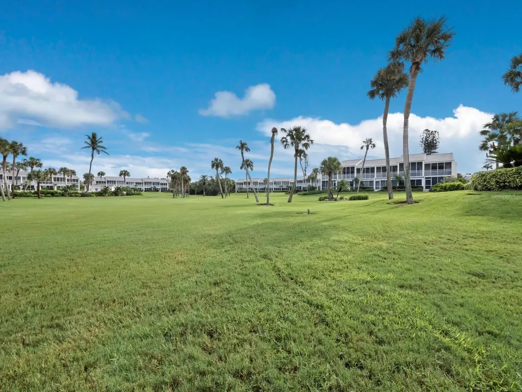7105 Gulf Of Mexico Drive Longboat Key FL 34228