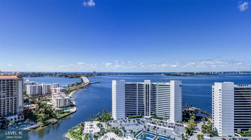555 Quay Cmns Sarasota FL 34236